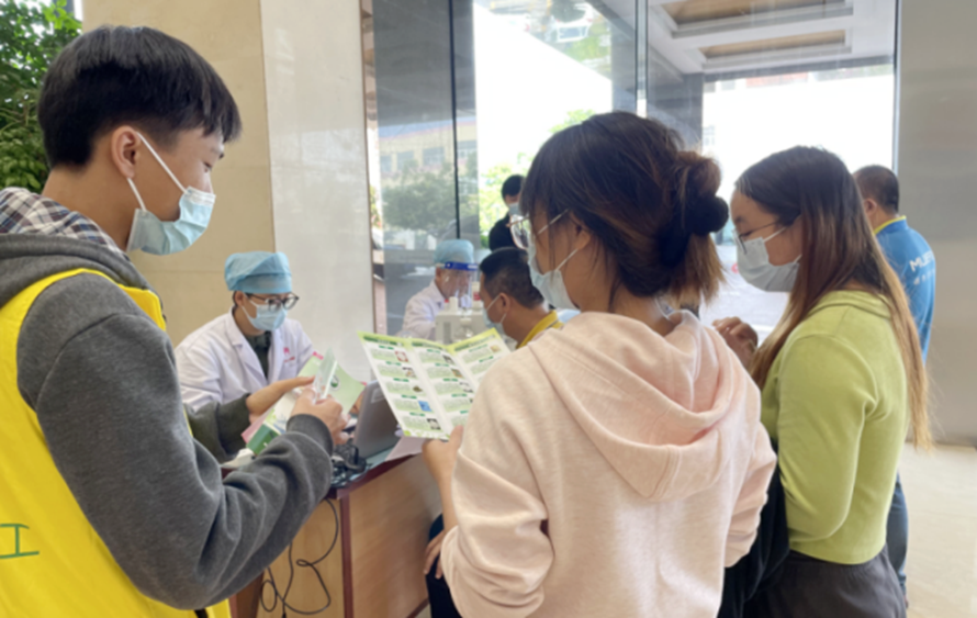 阜沙鎮(zhèn)禁毒信息〔2022〕第246期--【禁毒攻堅】“無償獻血 禁毒同行”-阜沙禁毒宣傳進廠企 (2