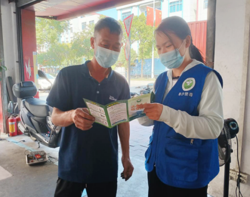 阜沙鎮(zhèn)禁毒信息〔2022〕第252期--【禁毒攻堅】“抗疫防毒你我他，健康社區(qū)靠大家”-阜沙開展禁毒