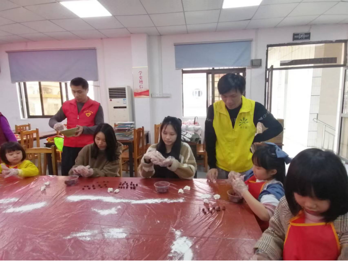 阜沙鎮(zhèn)禁毒信息〔2023〕第27期--“元宵共團圓,拒毒享平安”-阜沙鎮(zhèn)開展2023年元宵節(jié)湯圓制作