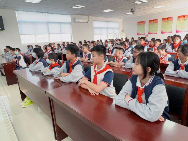 三鄉(xiāng)鎮(zhèn)開展“上好開學第一課，師生共筑‘防毒墻’”活動圖片1.JPG